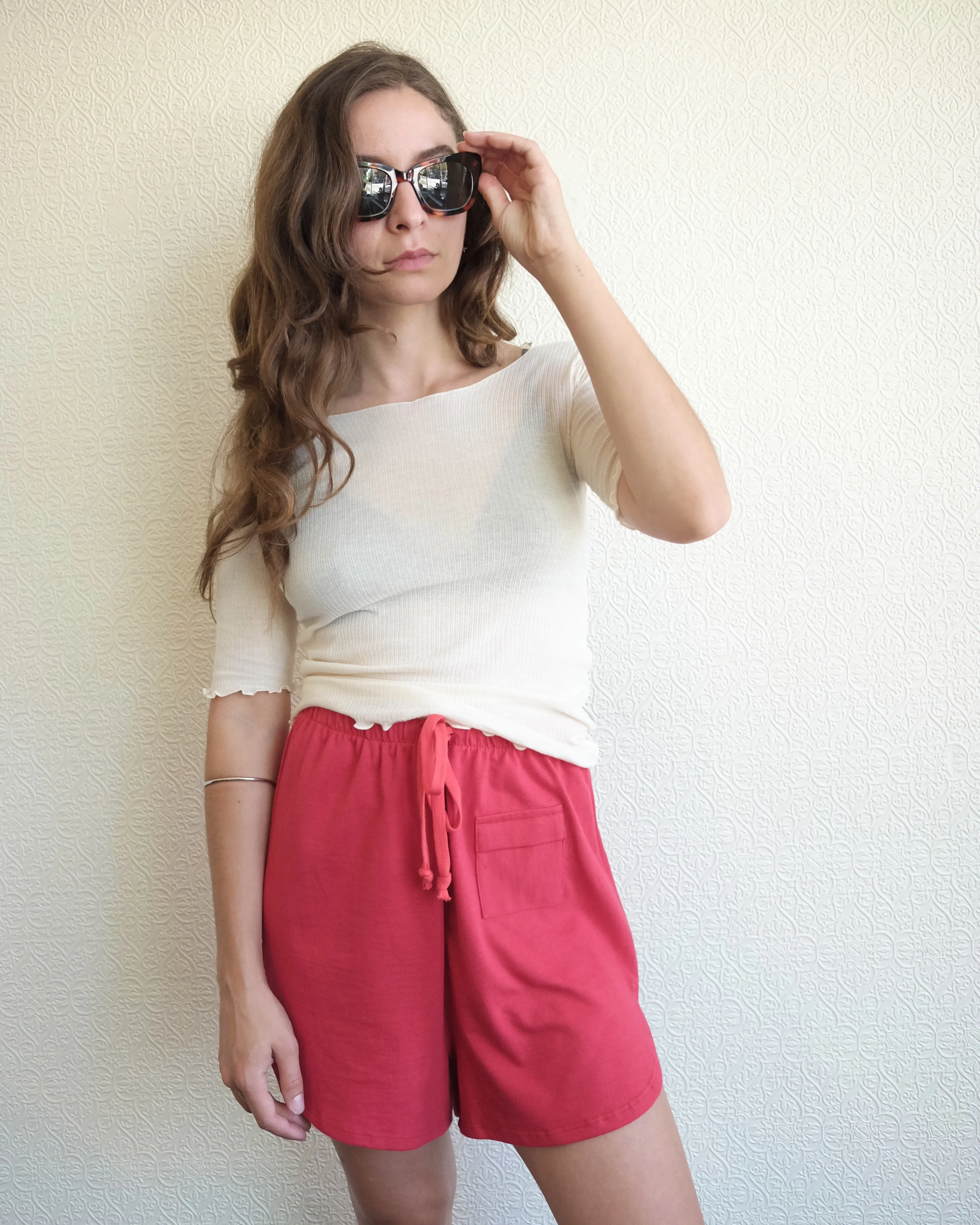 101 Shorts, Red