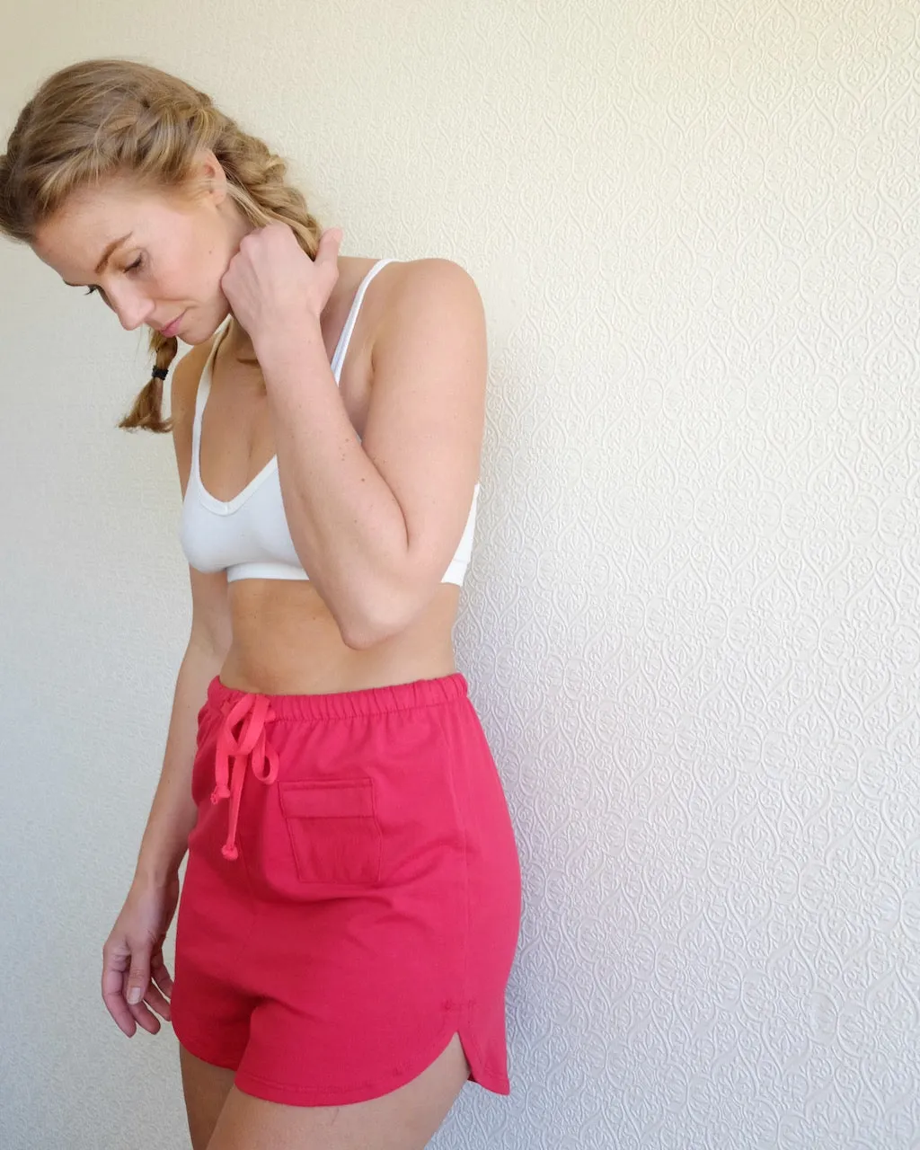 101 Shorts, Red